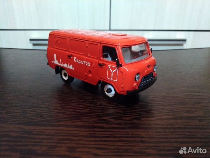 Модель УАЗ 430 лет Саратову