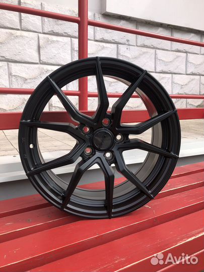 Литые Диски R17 7.0 5*112 ET40 d57.1 U4B