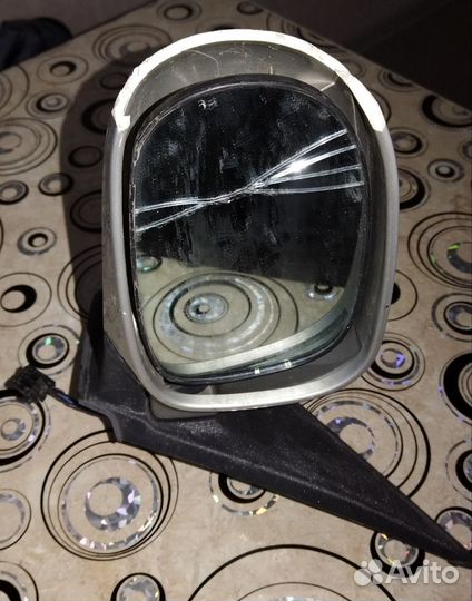 Зеркало левое