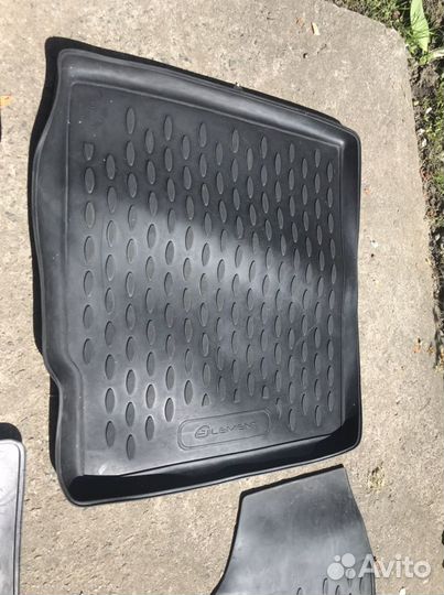 Коврики для Ford Explorer 2016