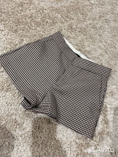 Шорты Zara