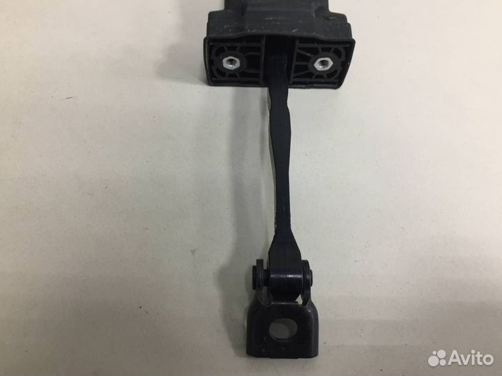 Ограничитель двери Volkswagen Taos 2020