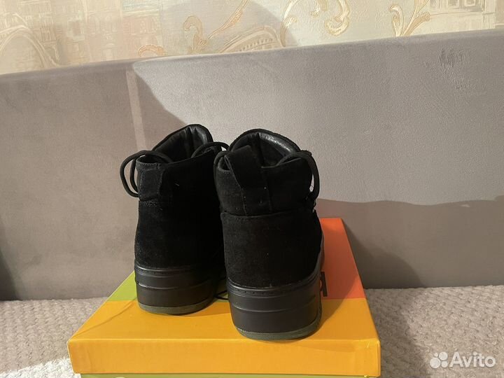 Ботинки женские зимние 38 размера