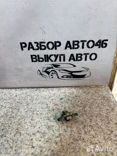 Датчик удара передний правый Genesis G90 2021