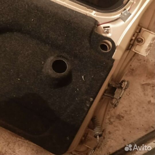 Задняя дверь Нива Шевроле