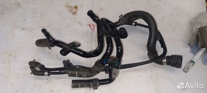 Патрубки охлаждения двигателя