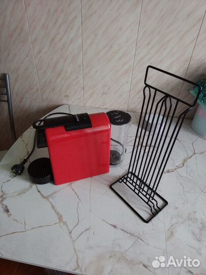 Кофемашина nespresso essenza mini