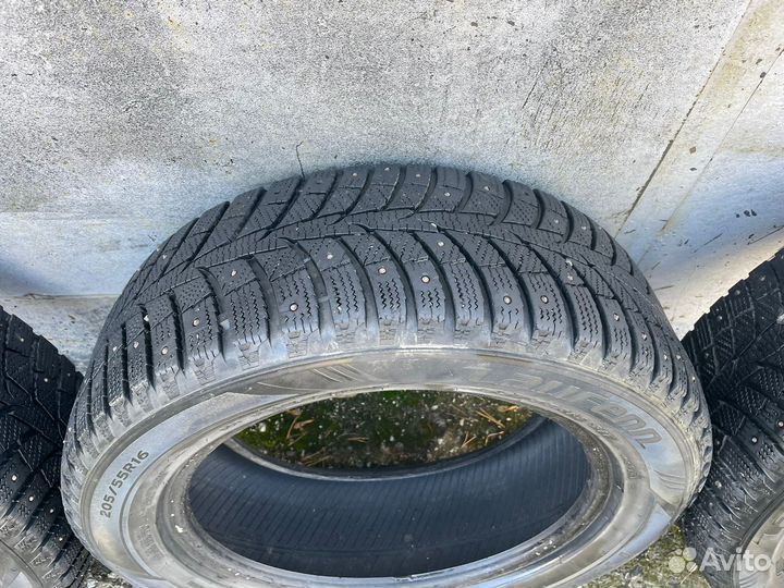 Laufenn I Fit Ice LW 71 205/55 R16 94