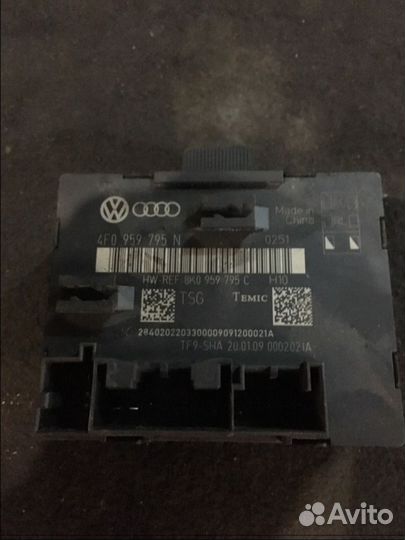 Блок управления задней двери Ауди А6 С6 4F