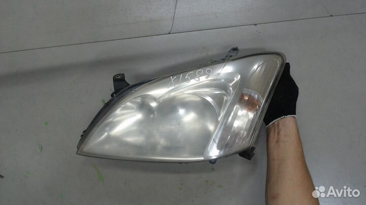 Фара (передняя) Toyota Corolla E12, 2003