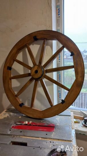 Колесо деревянное от телеги неокованное