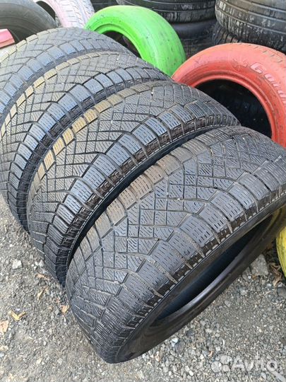 Pirelli Ice Zero FR 185/65 R15