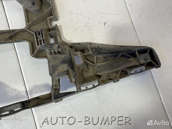 Ford Mondeo 4 2007- Кронштейн переднего бампера пр