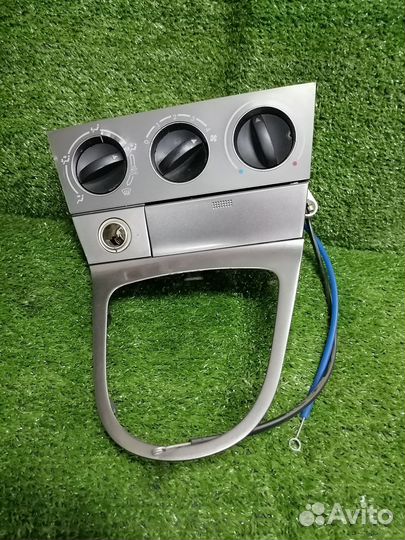 Блок управления климат-контролем 55900-01140 Toyot