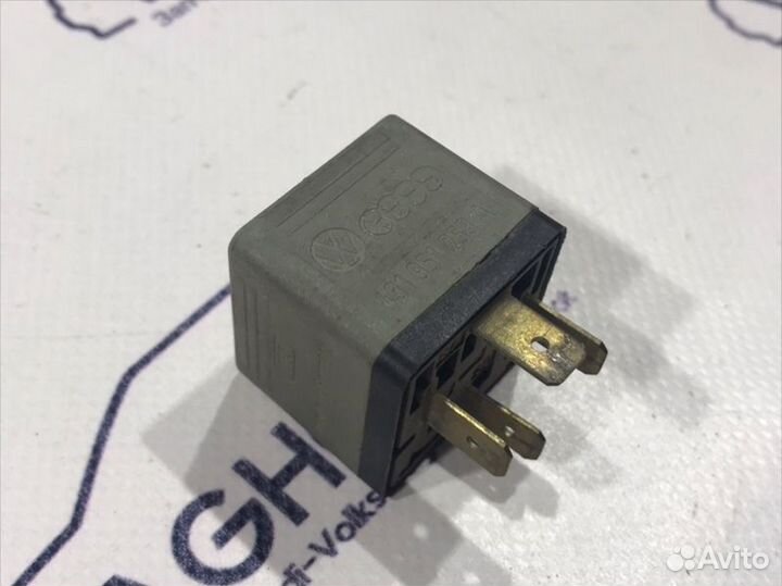 Реле Audi 100 1994