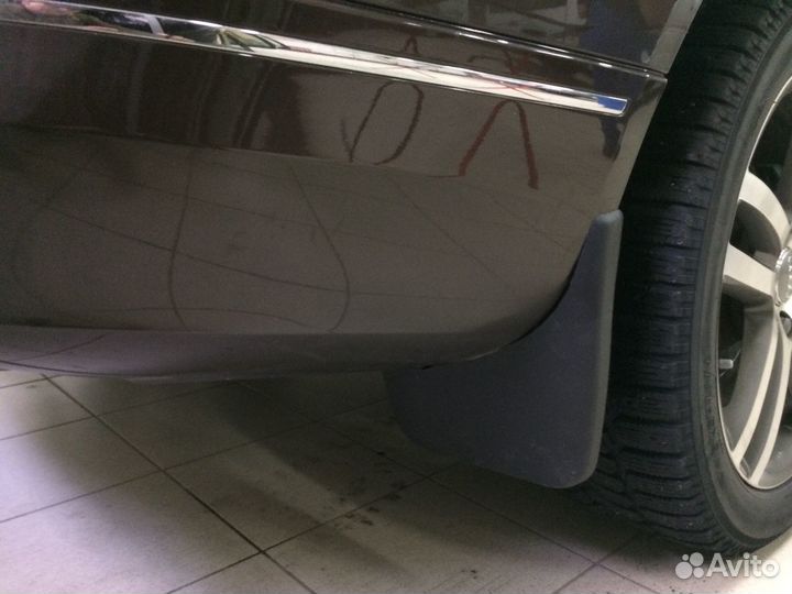 Брызговики Audi Q7 2006-2014 (копия оригинала)