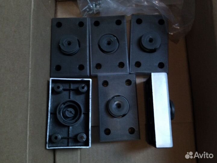 Мебельная фурнитура ножки