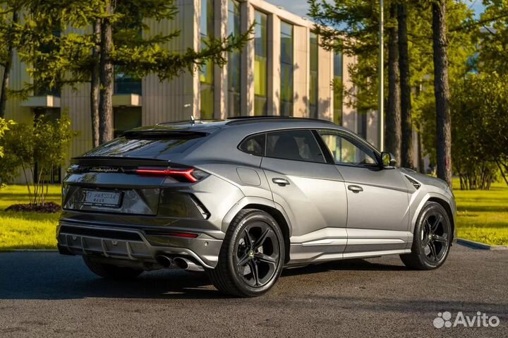 Аренда авто Lamborghini Urus