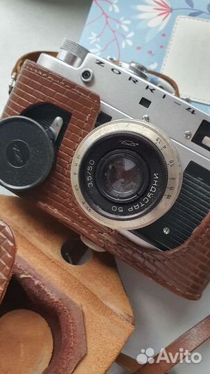 Фотоаппарат пленочный и аксессуары