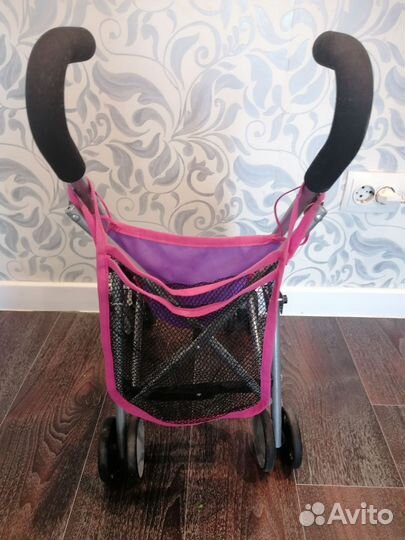Коляска кукольная