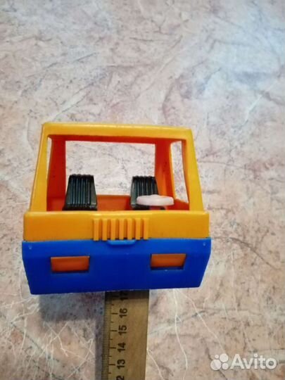Машинки игрушки