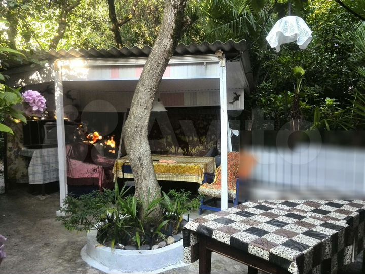 Комната 30 м² в 5-к., 1/1 эт.