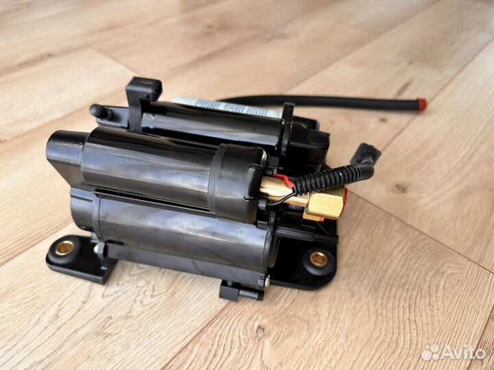 Топливный насос в сборе Volvo Penta верх и низ