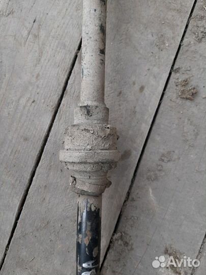 Привод правый левый 1.6 АКПП каризма carisma