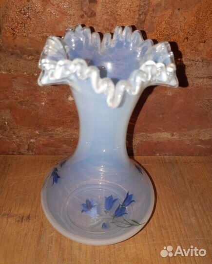 Ваза опаловое стекло. сccp 1960 - 1970 гг. 20 век