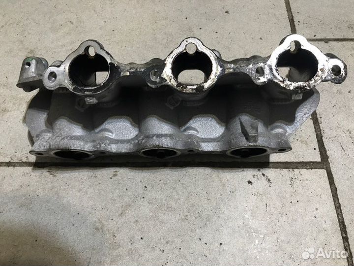 Впускной коллектор Nissan Teana J32 VQ25DE