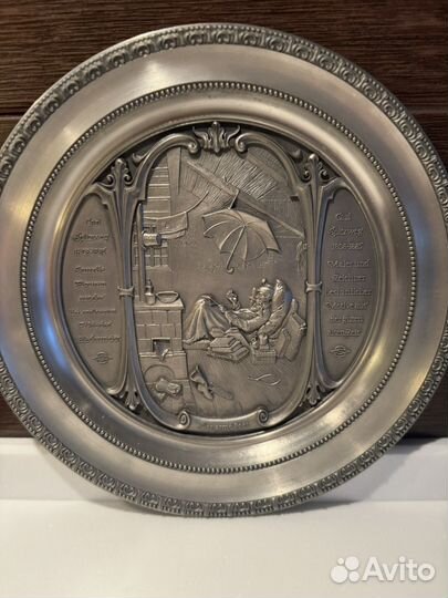 Олово тарелка