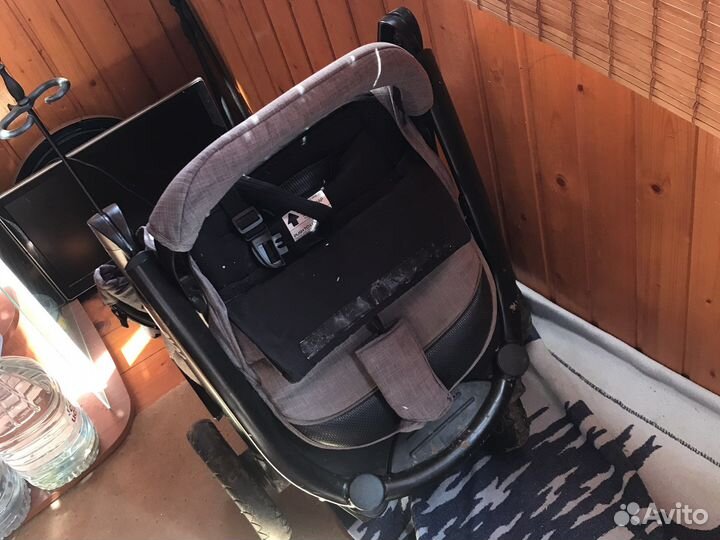 Прогулочная коляска joie