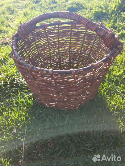 Корзина плетеная