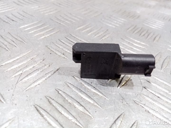 Б/У Фонарь подсветки ручки двери правый #009