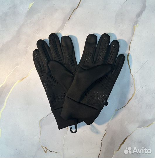 Новые перчатки Nike (Найк) Hyperwarm