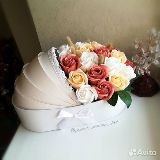 Букет в люльке на выписку,рождение.мам