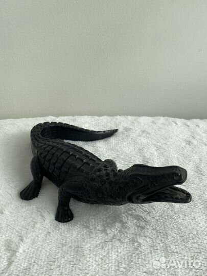 Статуэтка Крокодила