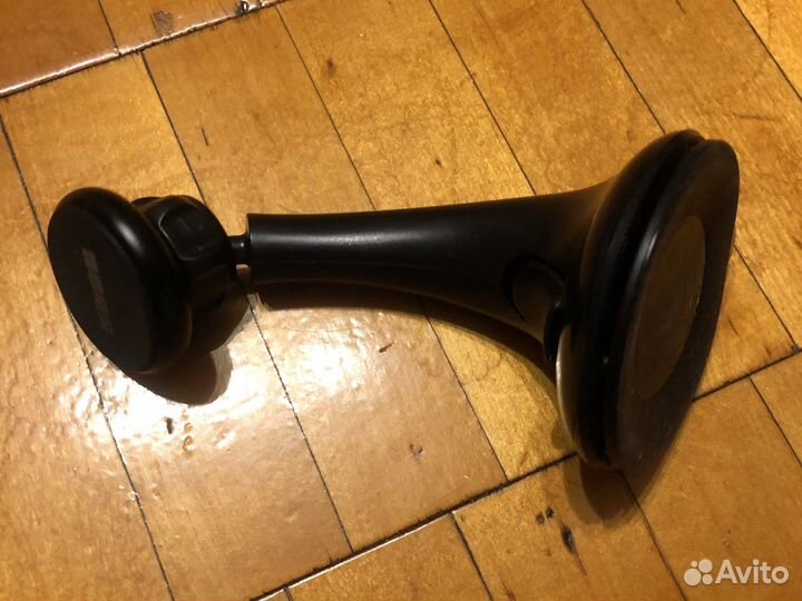 Автомобильный магнитный держатель interstep