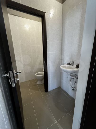 Торговое помещение, 81 м²