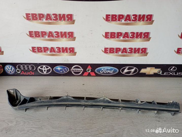 Крепление бампера заднее левое Skoda Octavia A5