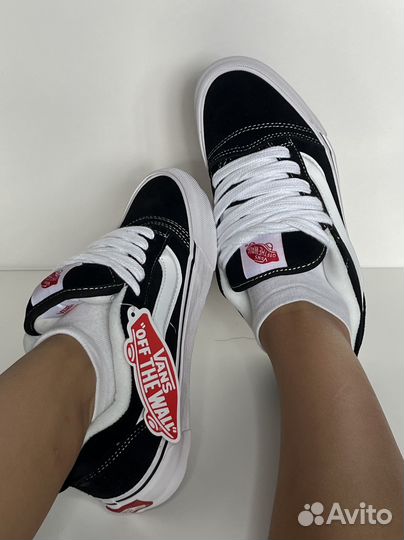 Кроссовки женские Vans knu skool