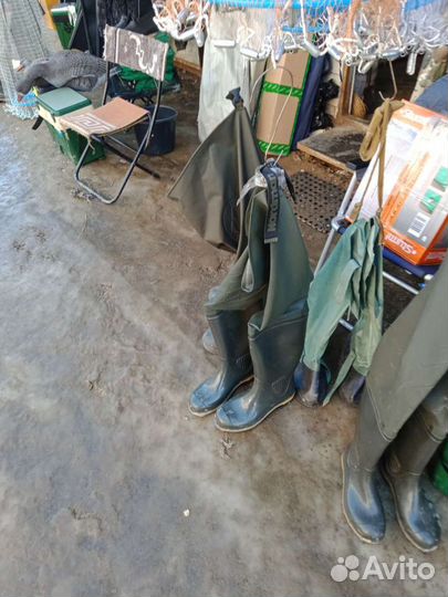 Сапоги рыбацкие болотные и забродные