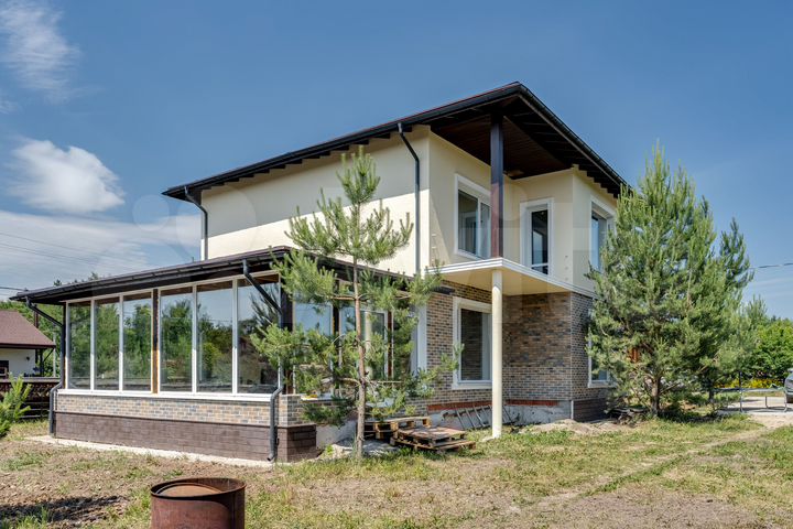Дом 257 м² на участке 9 сот.