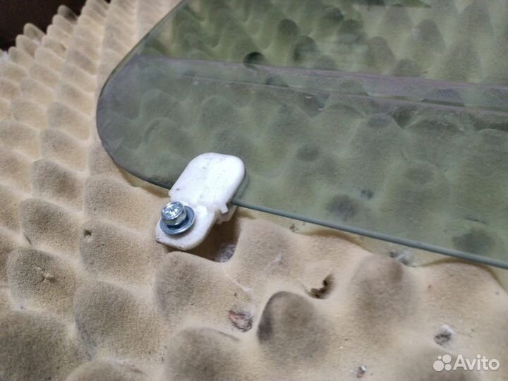 Стекло двери правое Mitsubishi Outlander Xl