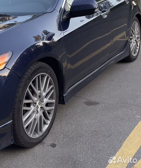 Литые диски с шинами R18