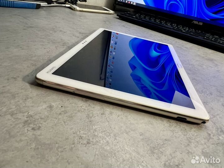 Планшет Huawei MediaPad M5 Lite 10.1