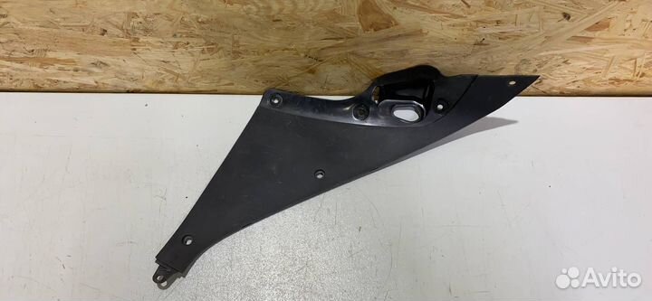 Пластик боковой Honda CBR650R 2019 64261-MKN-D100