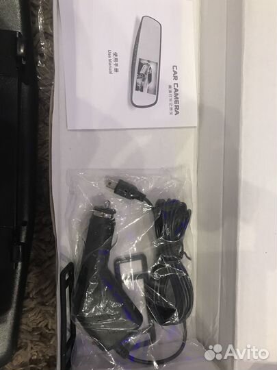 Автомобильный зеркало с видеорегистратором