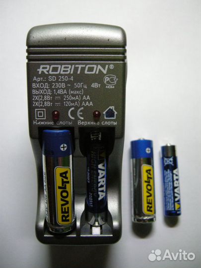 Зарядка для аккумуляторов AA и AAA