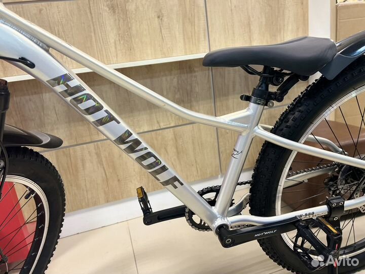 Велосипед с алюминиевой рамой